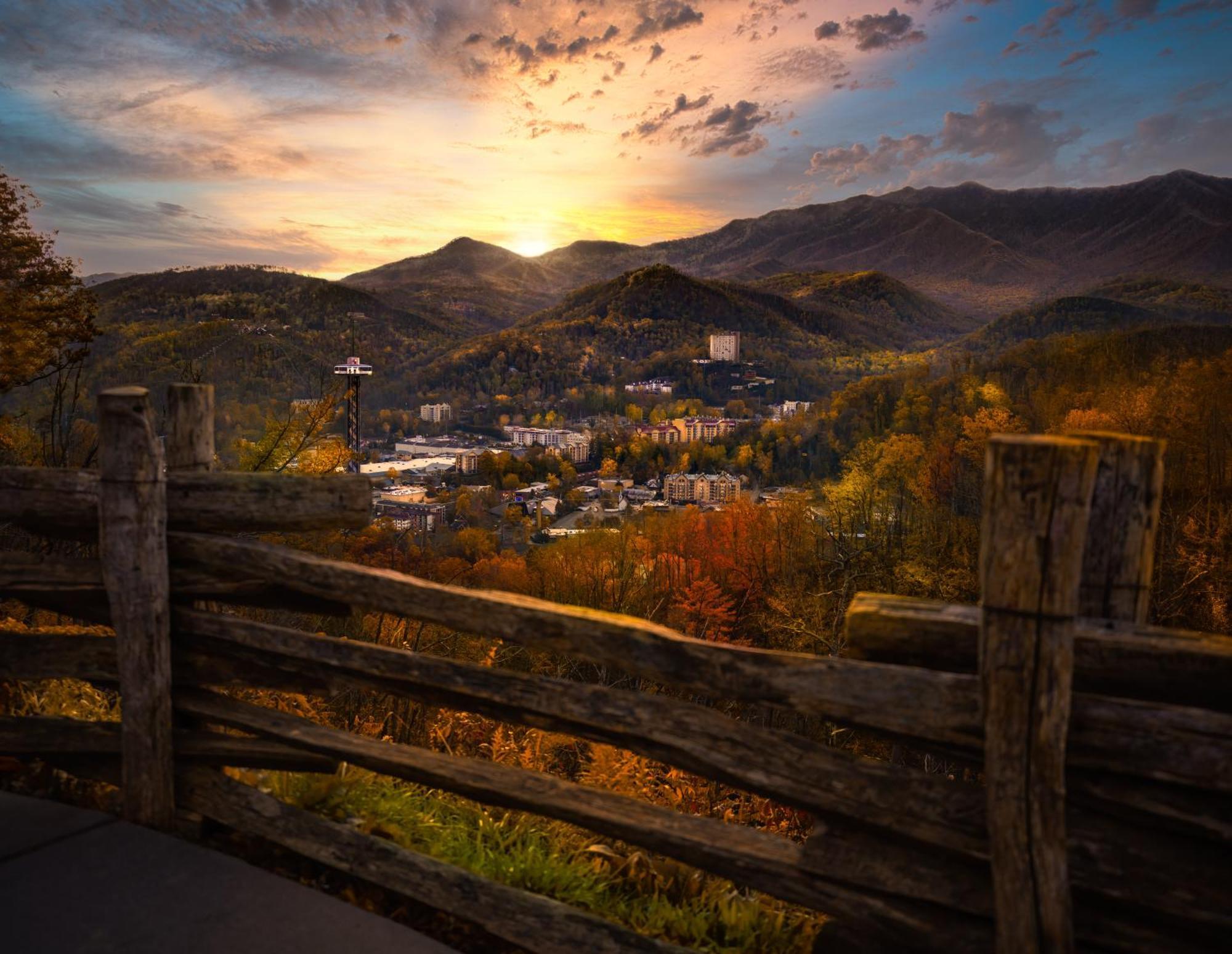 Papa Bear, Hot Tub, Wifi, 1089 Free Tickets Each Paid Day, Dollywood And More Sevierville Exteriör bild